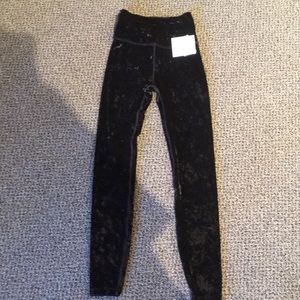 Black velvet NWT Beyond Yoga leggings